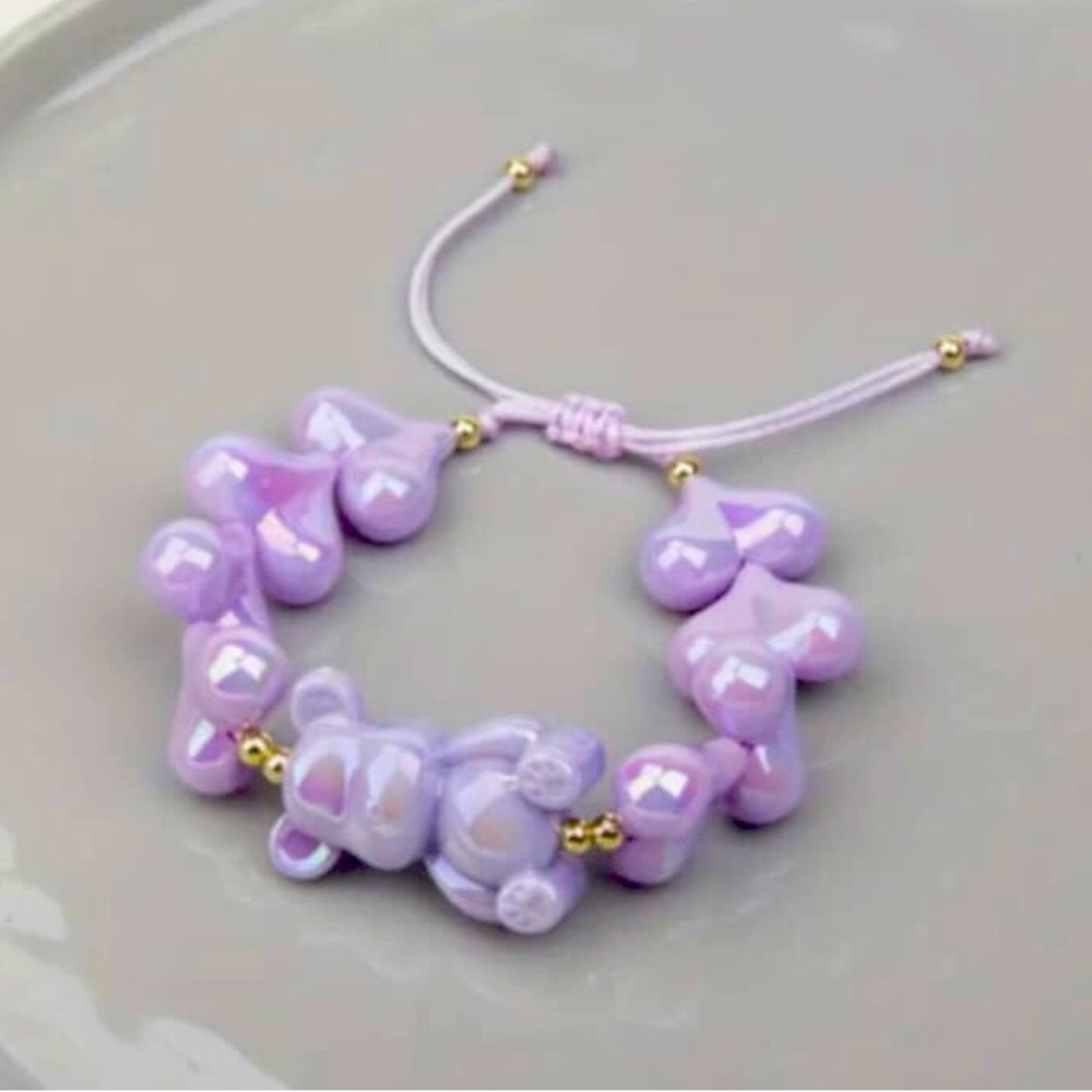 Cute bracelet 😍😍💜
